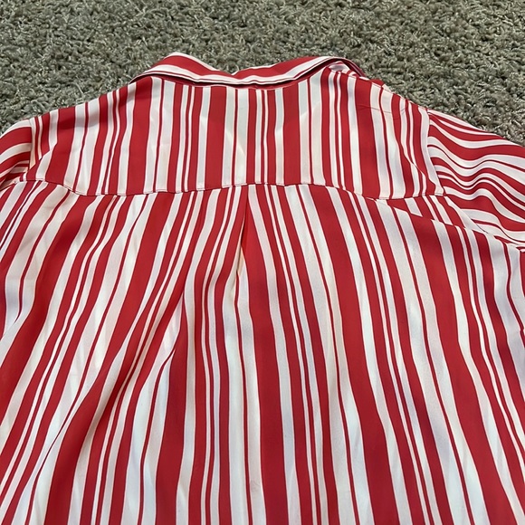 Juniors Button Down Top Small - Picture 6 of 7